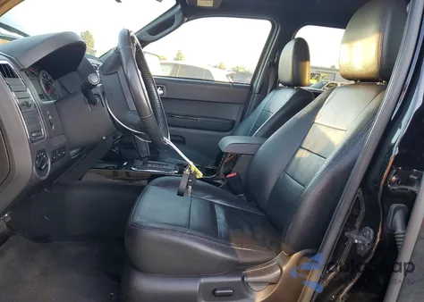 2010 Ford Escape Limited z USA, uszkodzony, nr VIN 1FMCU0EG0AKC96193